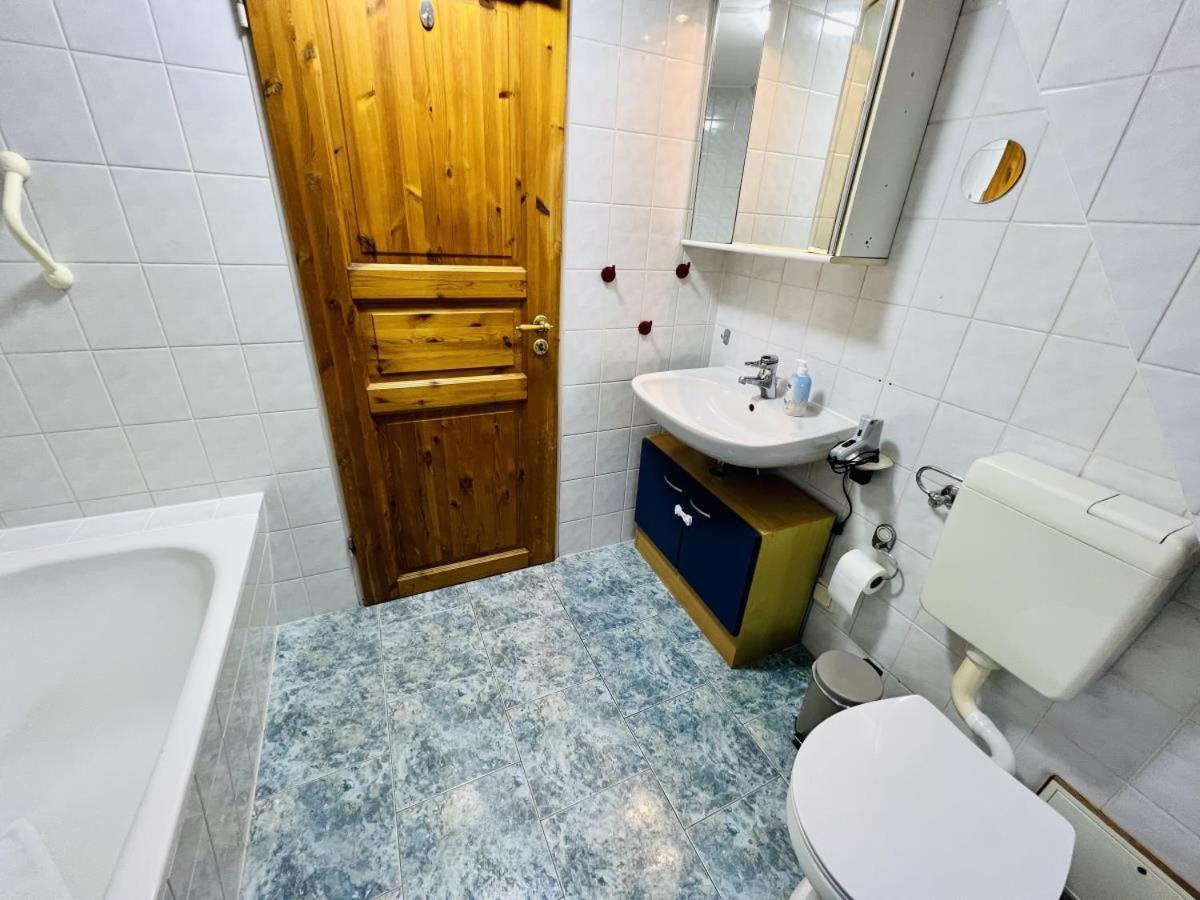 Appartement Blaue Tulpe, Balkon Mit Traumblick à Rostock Extérieur photo